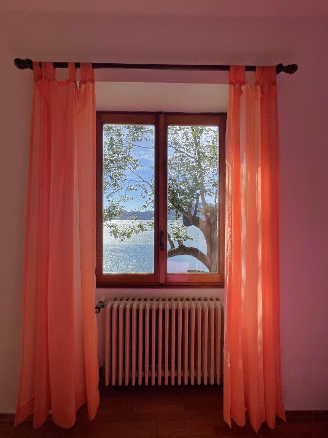 Villa Angelina Guest House カンネロ・リヴィエーラ エクステリア 写真