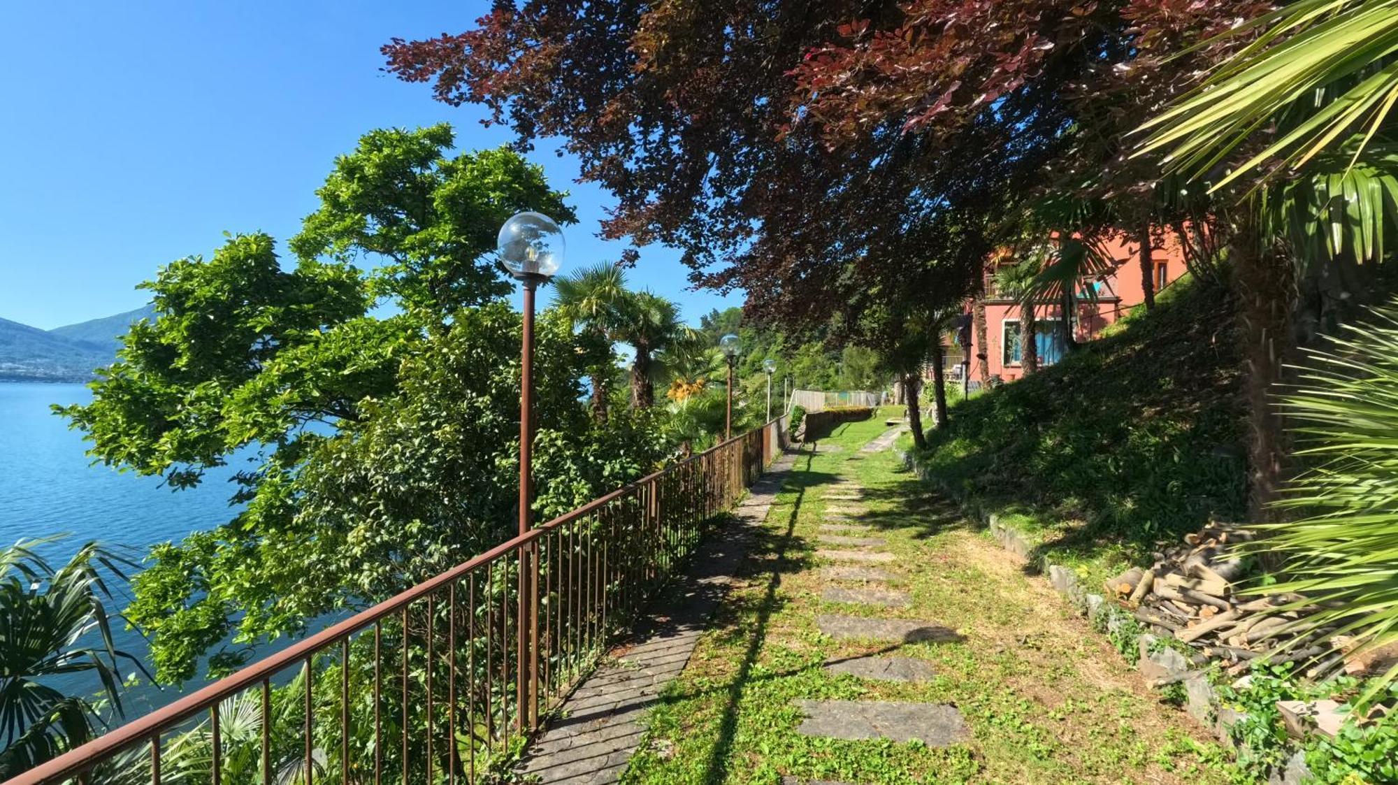 Villa Angelina Guest House カンネロ・リヴィエーラ エクステリア 写真
