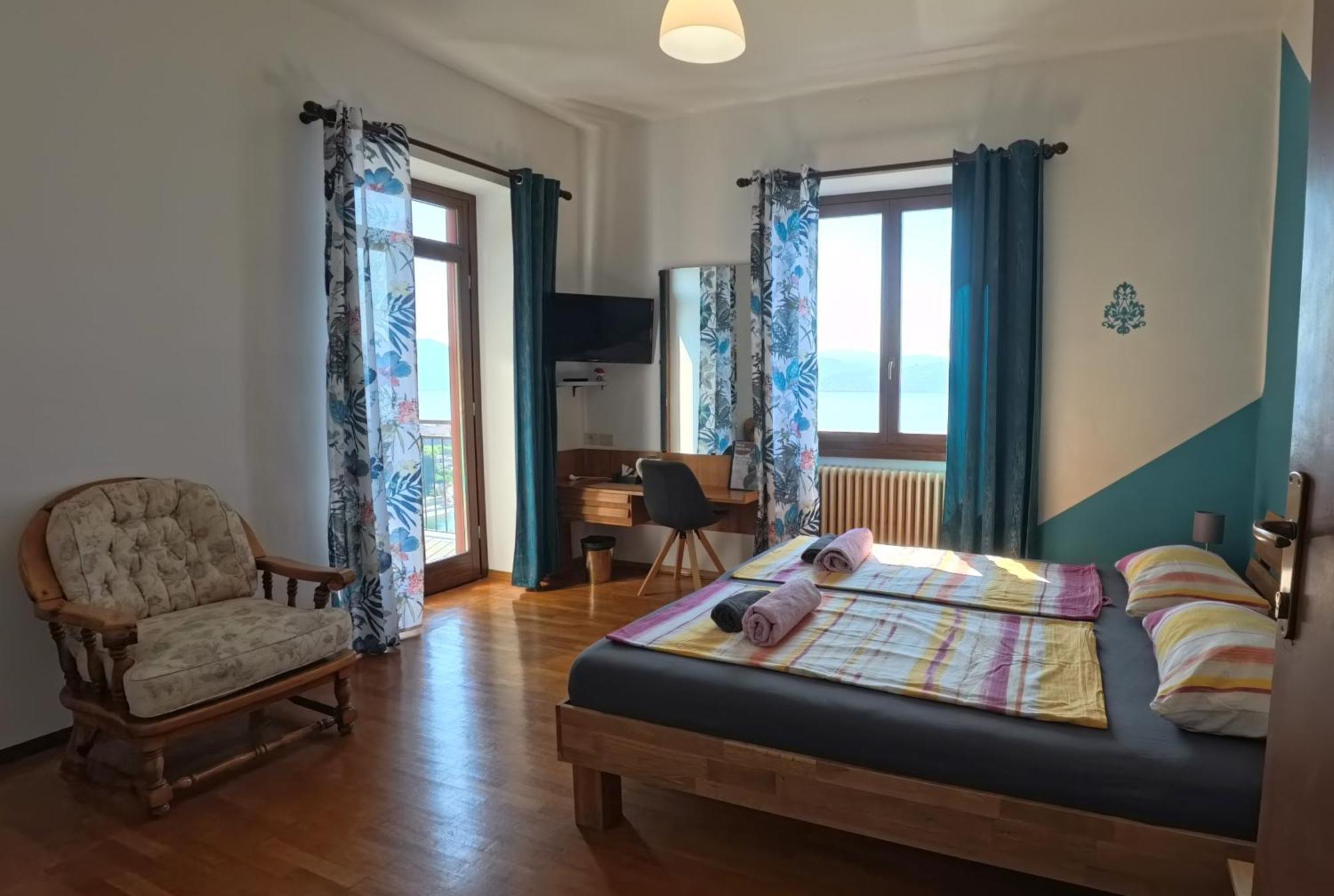 Villa Angelina Guest House カンネロ・リヴィエーラ エクステリア 写真