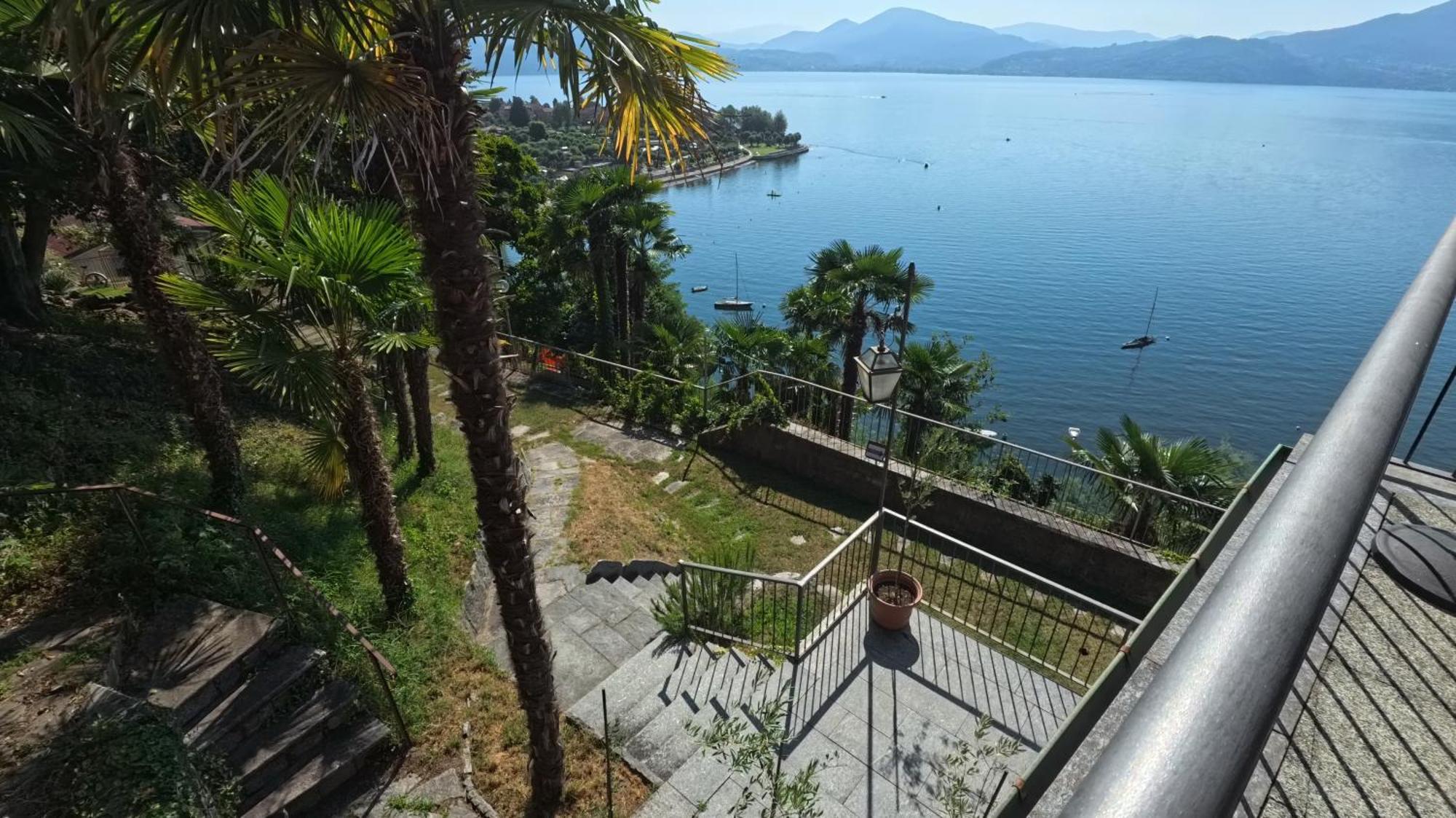Villa Angelina Guest House カンネロ・リヴィエーラ エクステリア 写真