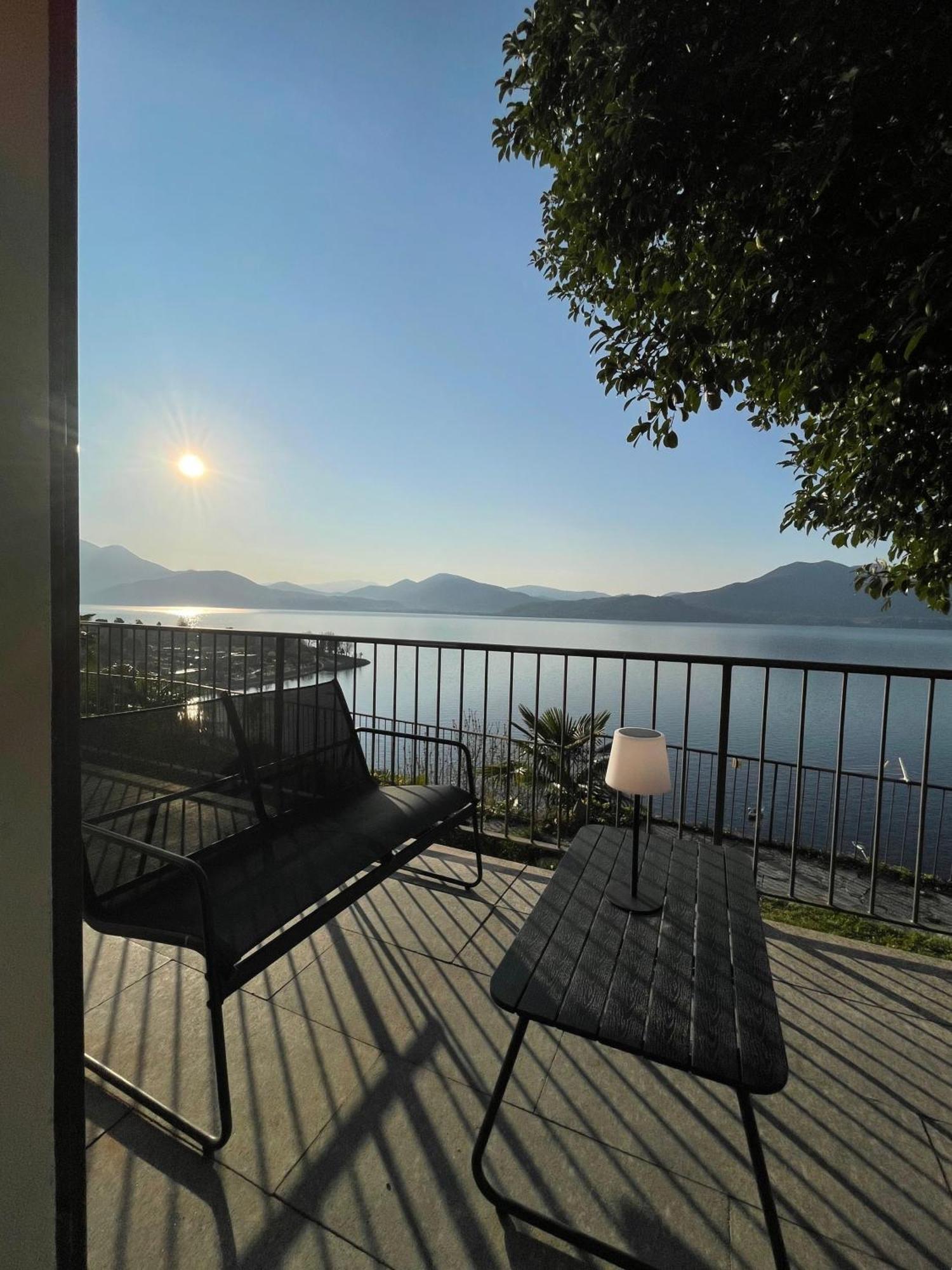 Villa Angelina Guest House カンネロ・リヴィエーラ エクステリア 写真